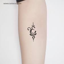 Symbol tatuering, symbol tattoo.