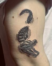 Krokodil, alligator tatuering, crocodile, alligator tattoo.