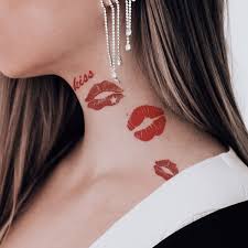 Kyss tatuering, Kiss tattoo.