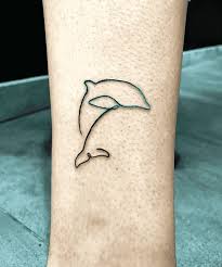 Delfin tatuering, Dolphin tattoo.