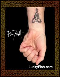 Symbol tatuering, symbol tattoo.