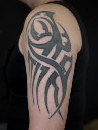 Tribal tatuering, tribal tattoo.
