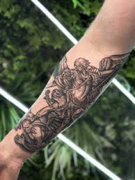 Mikael dräper lucifer tatuering, Michael slay lucifer tattoo.