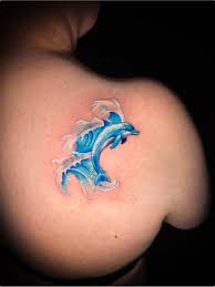 Delfin tatuering, Dolphin tattoo.