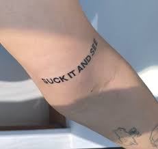 Sug den tatuering, Suck it tattoo.