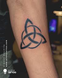 Symbol tatuering, symbol tattoo.