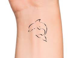 Delfin tatuering, Dolphin tattoo.
