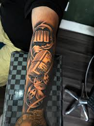 Pengar tatuering, Money tattoo.