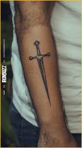 Vapen tatuering, Weapon tattoo.