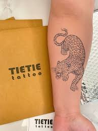 Leopard tattoo, leopard tatuering.