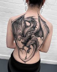Drak, Drake tatuering, Dragon tattoo.