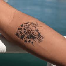 Leopard tattoo, leopard tatuering.