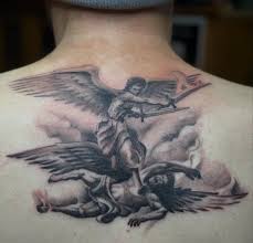 Mikael dräper lucifer tatuering, Michael slay lucifer tattoo.