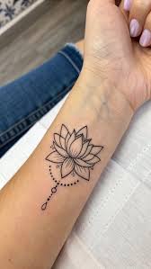 Blommor tatuering, Flowers tattoo.