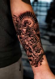 Mikael dräper lucifer tatuering, Michael slay lucifer tattoo.