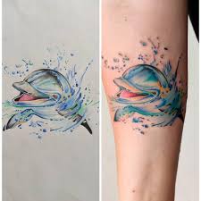 Delfin tatuering, Dolphin tattoo.