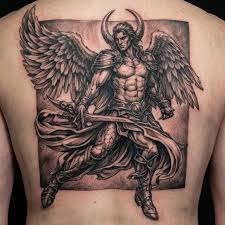 Mikael dräper lucifer tatuering, Michael slay lucifer tattoo.