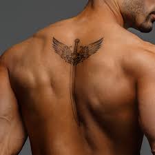 Vapen tatuering, Weapon tattoo.