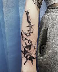 Vapen tatuering, Weapon tattoo.