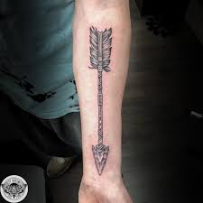 Pilbåge tatuering, Arrow tattoo.