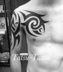 Tribal tatuering, tribal tattoo.