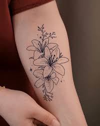 Blommor tatuering, Flowers tattoo.